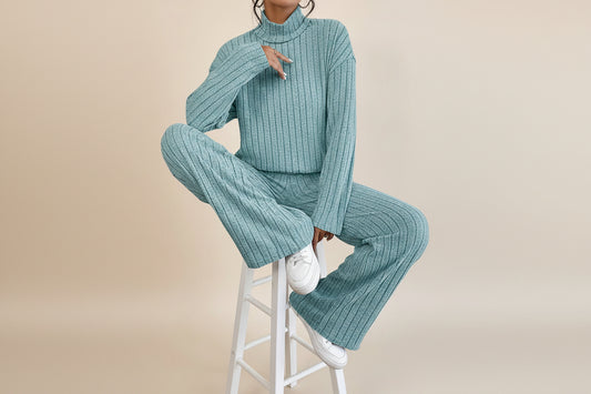 THE CALEY MOCK NECK COZY SET
