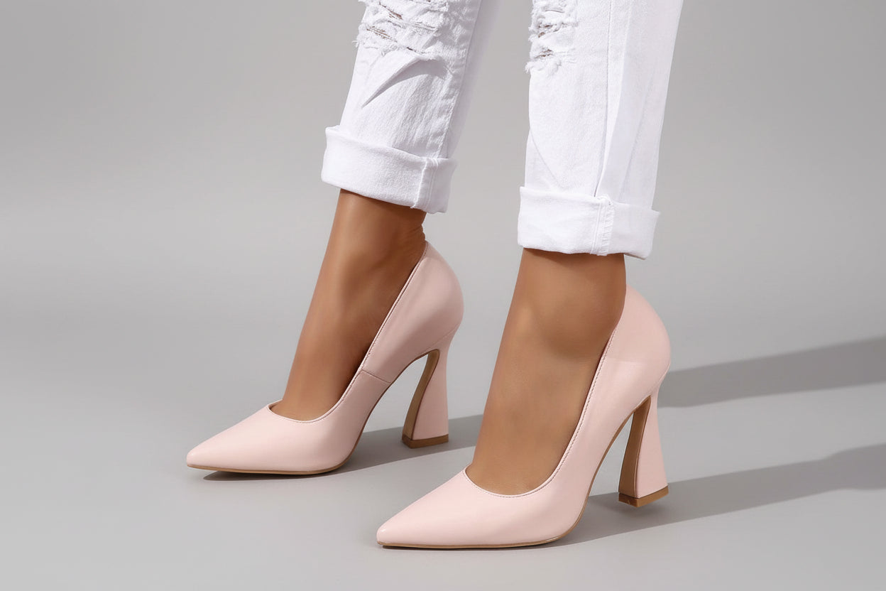 THE LUNA POINT CHUNKY PUMP